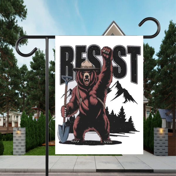 FDT Resist Bear, Smokey Bear Resist Flag