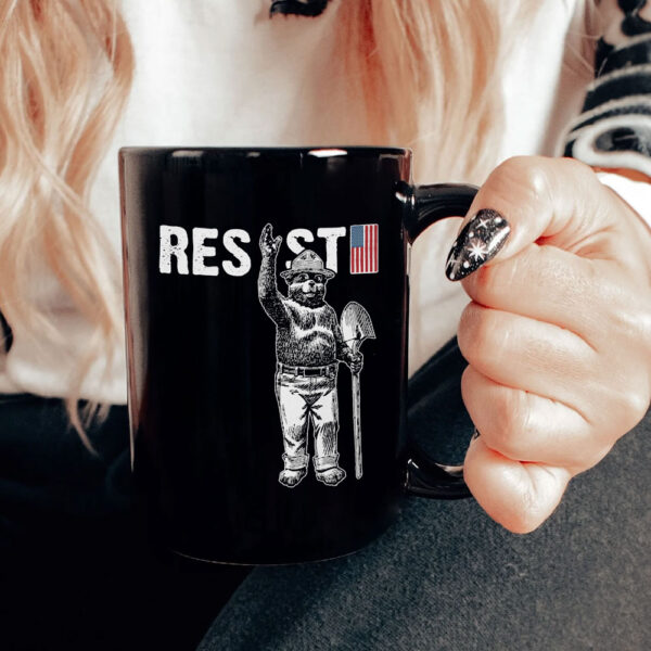 Official National Parks Resist Bear Mug