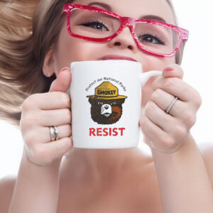 Protect our national parks bear resist Mug