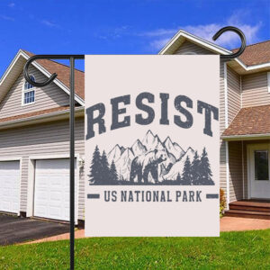 Resist Bear US National Park Flag