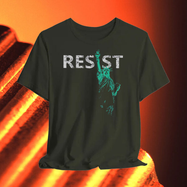 Resist, Statue of Liberty T-Shirt