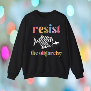 Resist the oligarchy anti trump T-Shirt